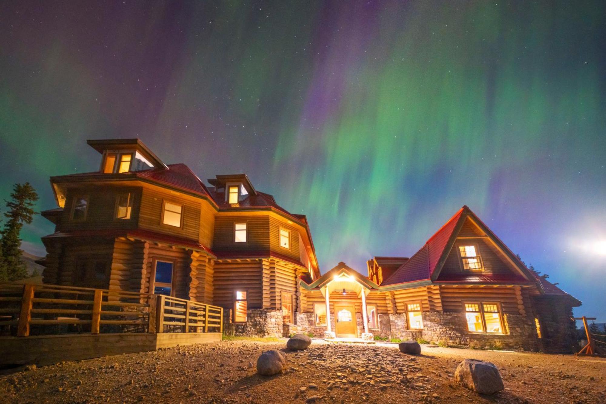 The Lodge At Bow Lake Лейк-Луиз Экстерьер фото